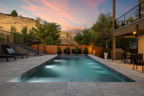 North End Lux:Heated Pool All Year/Firepit/Theatre