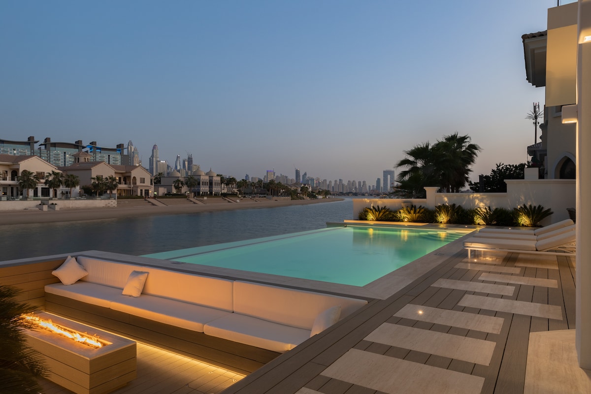 Palm Jumeirah Paradise: 5BR Villa | Infinity Pool - 3