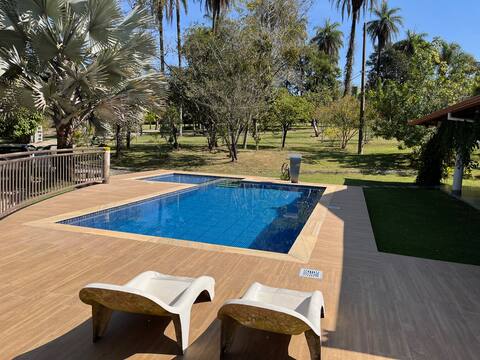 Country house with a swimming pool, and 4-bedroom