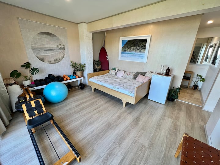 صالة ألعاب رياضية /غرفة نوم ثانية (سرير مزدوج)