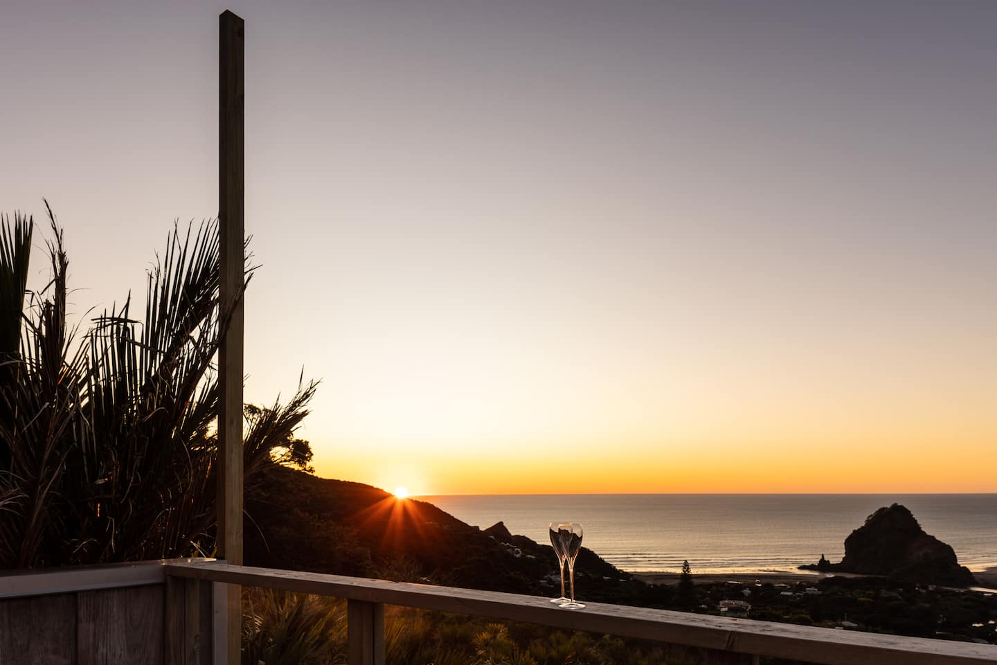 The View - Piha Studio 1