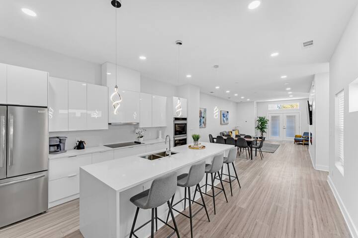 Tranquility off the Trinity gallery image 5