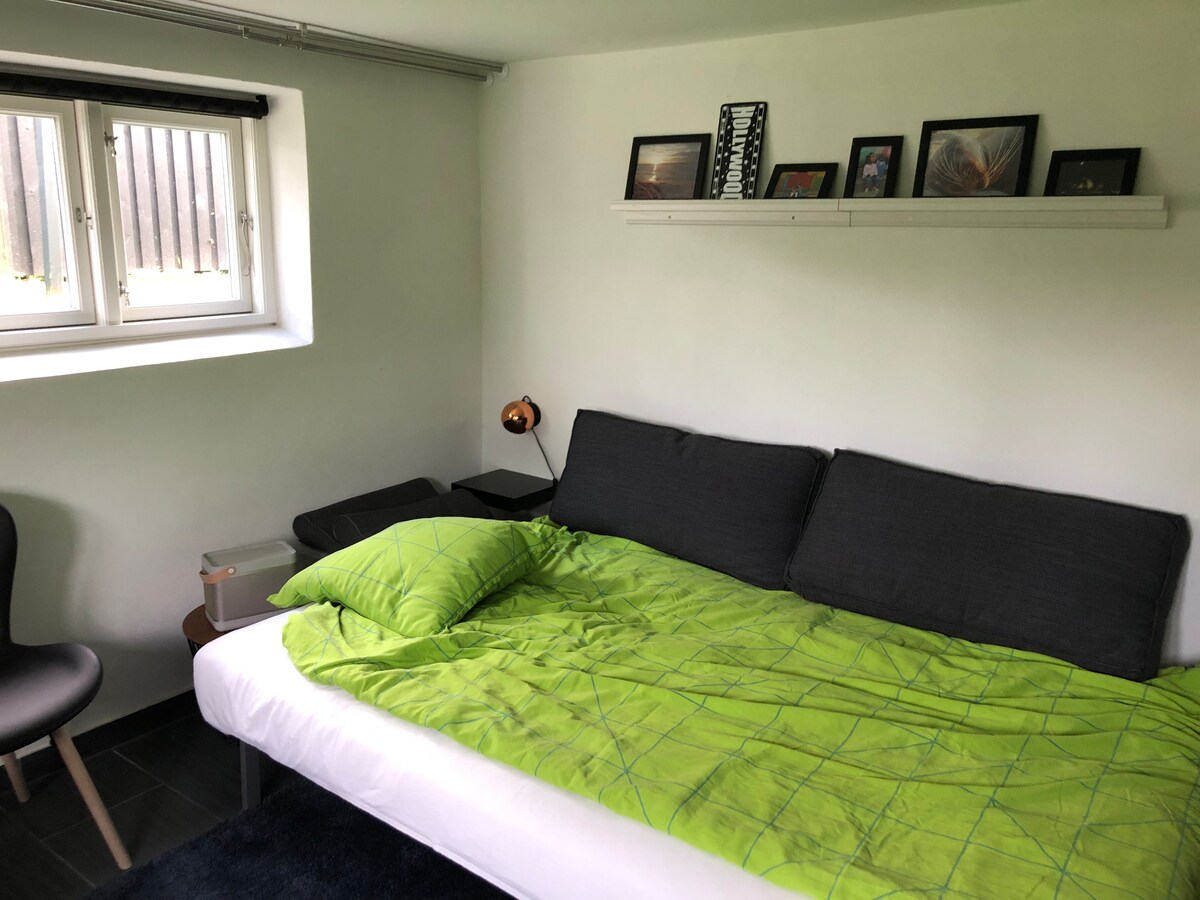 ห้องใต้ดิน