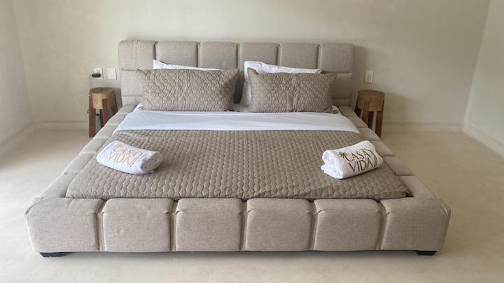 Bedroom 3 

King Bed