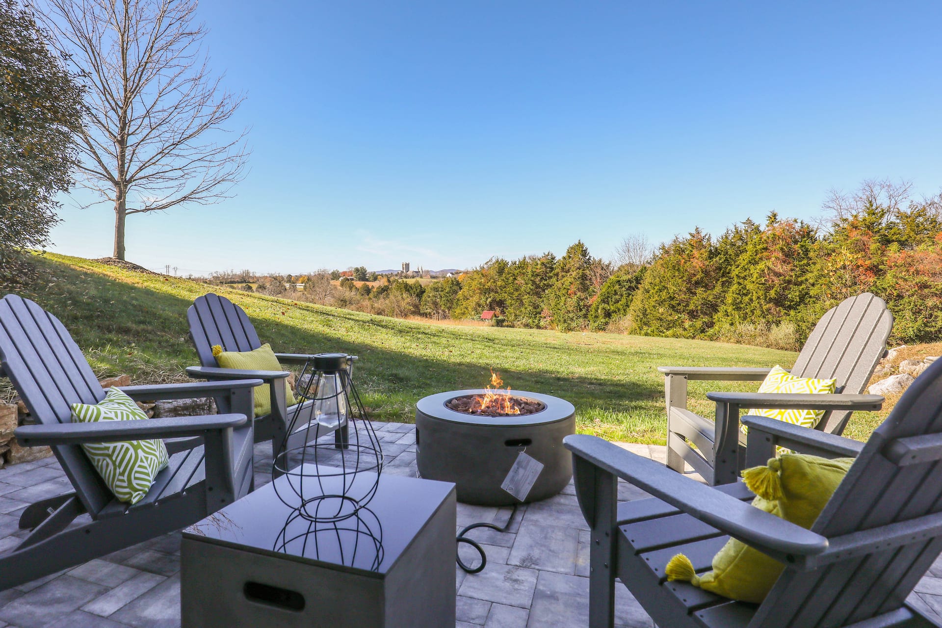 Chapel View Nest: Patio, Firepit and Views.