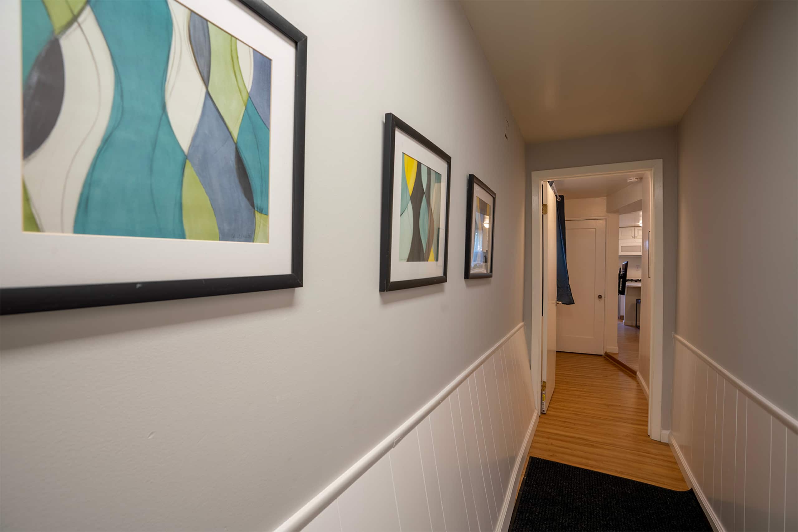 Private Parqueside Patio Suite - Image 14