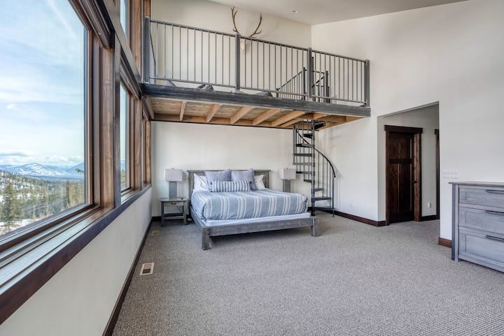 ห้องนอนใหญ่ที่ไม่มีใครเทียบได้เพดานโค้ง - ลอฟท์ยกสูง - วิวที่น่าทึ่ง