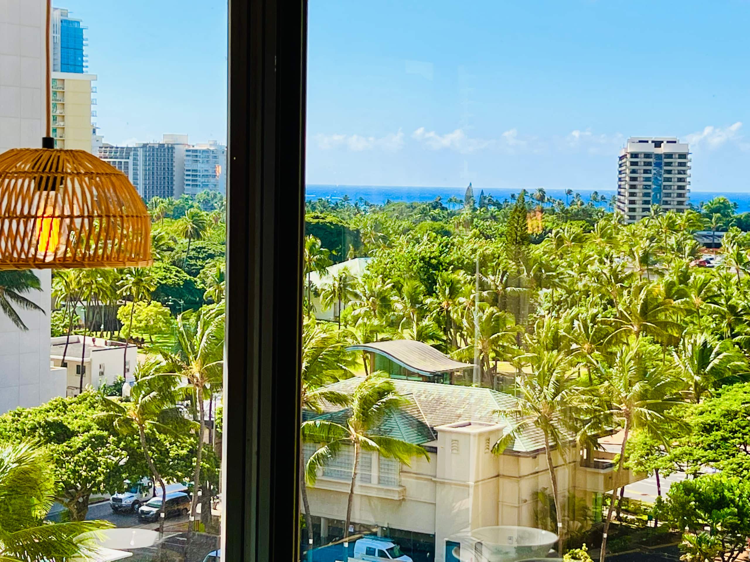 Condo in Honolulu · ★4.73 · Studio · 2 beds · 1 private bath - Image 30