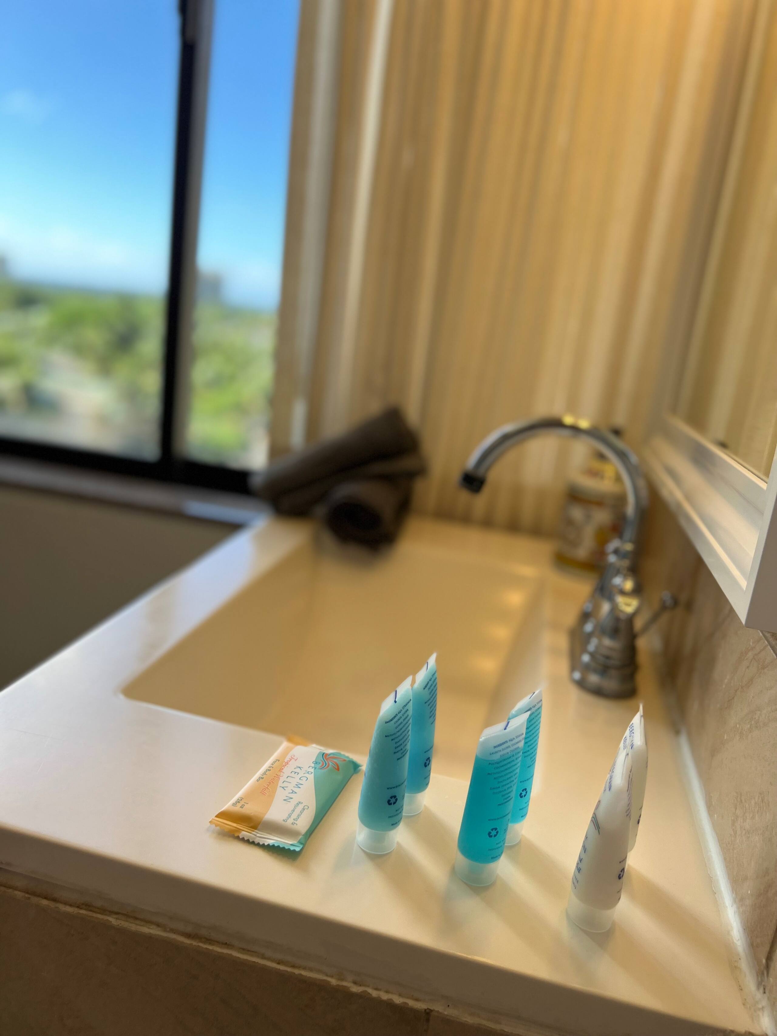 Condo in Honolulu · ★4.73 · Studio · 2 beds · 1 private bath - Image 23
