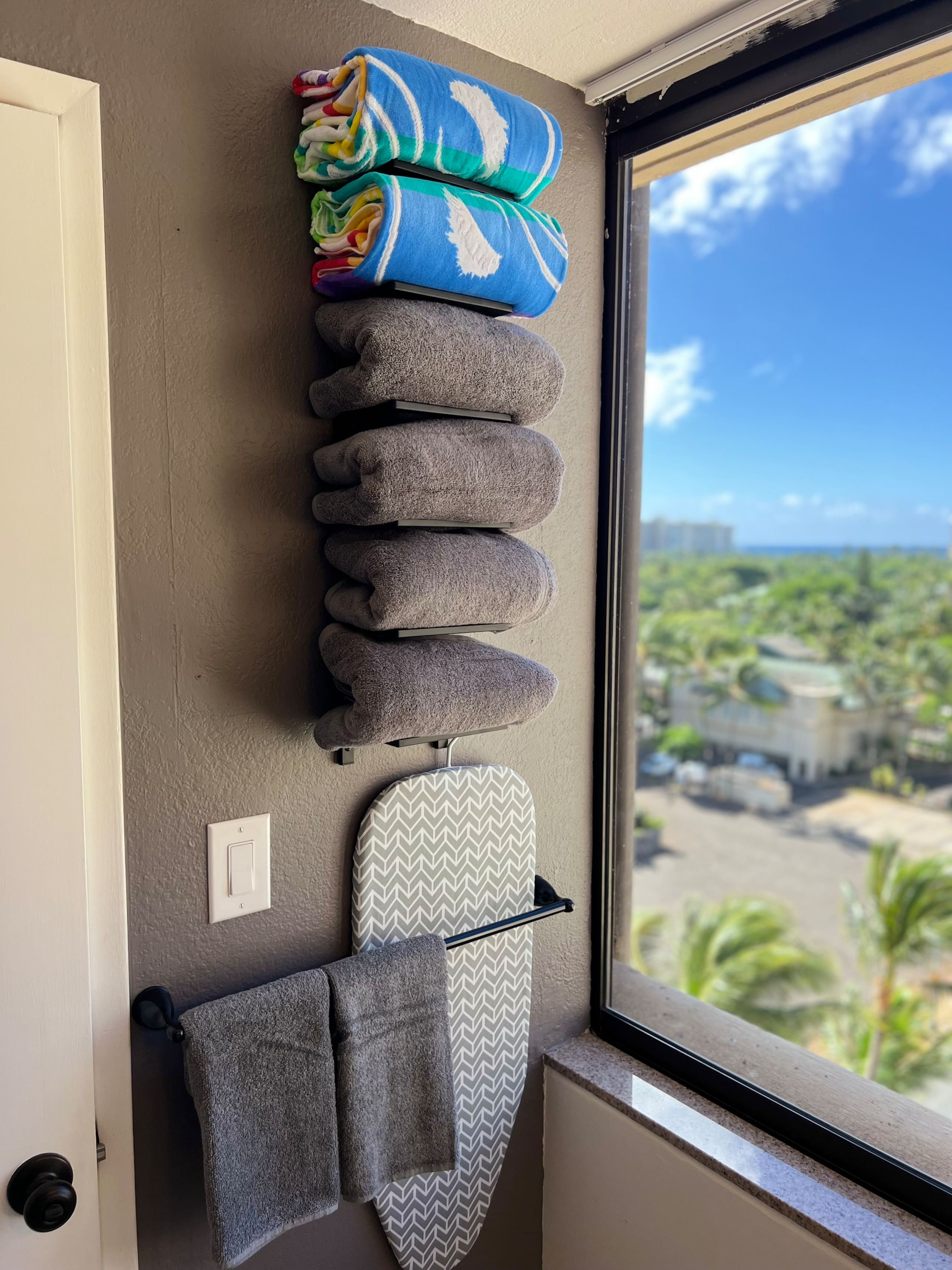 Condo in Honolulu · ★4.73 · Studio · 2 beds · 1 private bath - Image 38