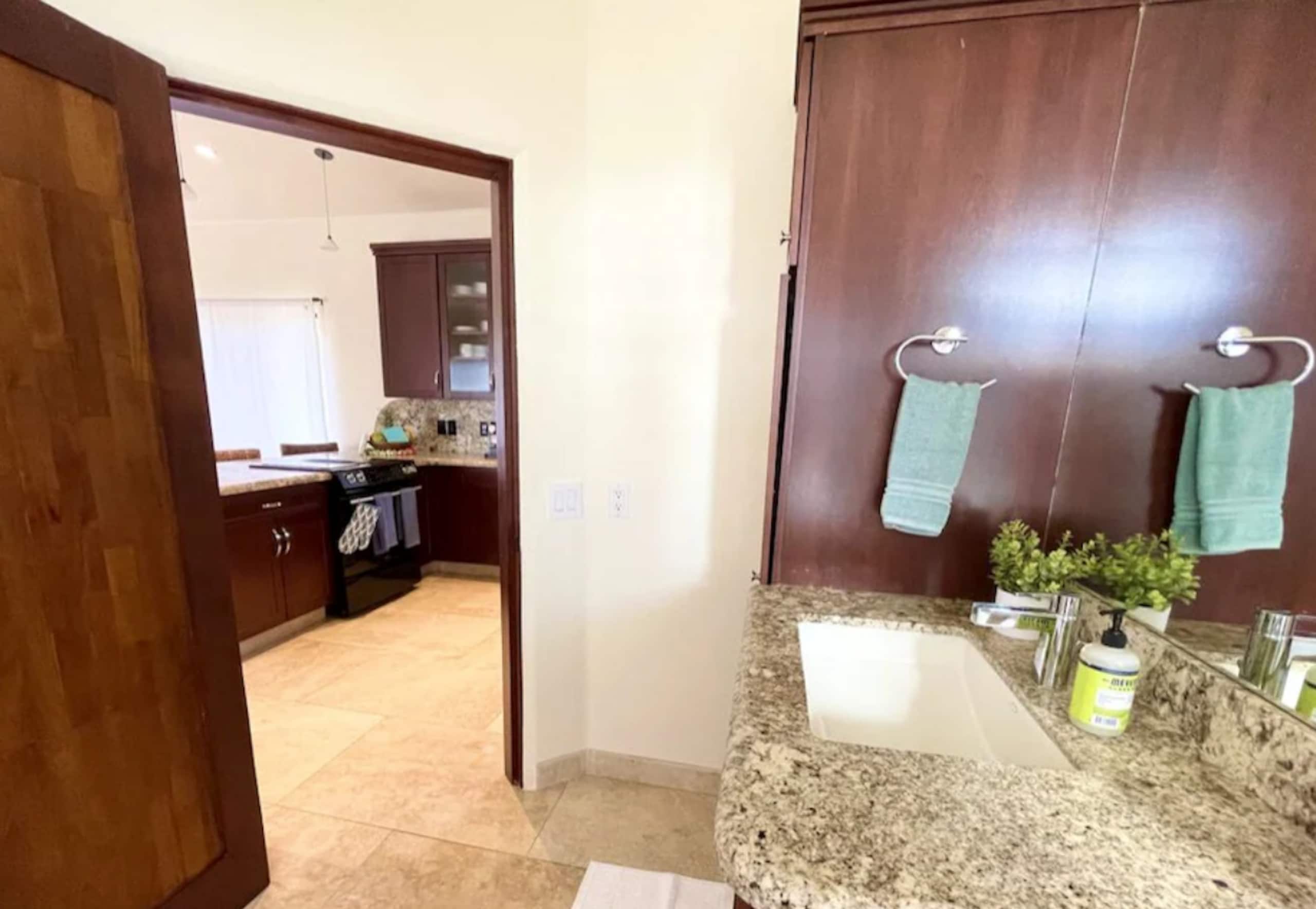 Guesthouse in Kihei · ★5.0 · 1 bedroom · 1 bed · 1 bath - Image 5
