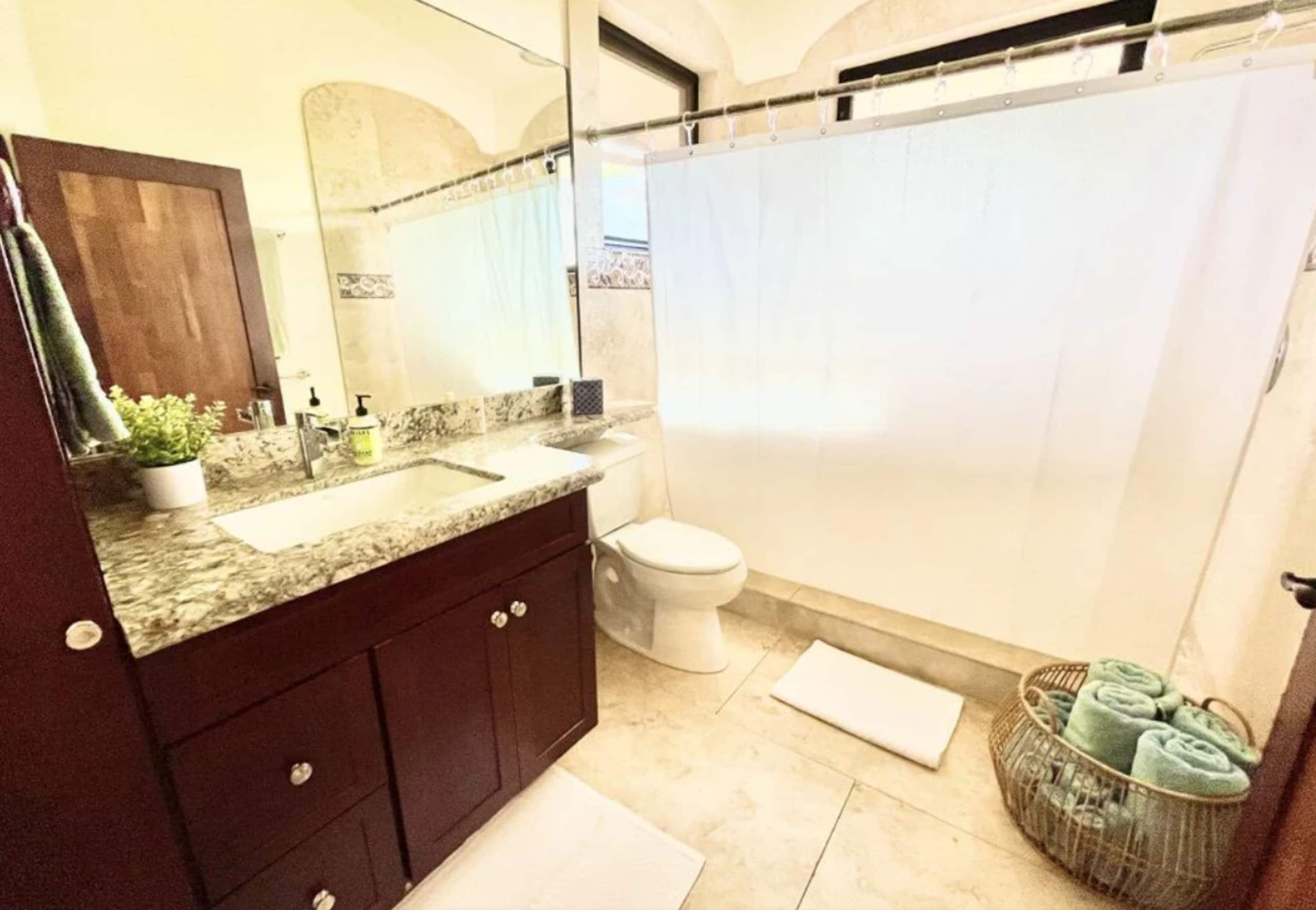 Guesthouse in Kihei · ★5.0 · 1 bedroom · 1 bed · 1 bath - Image 4