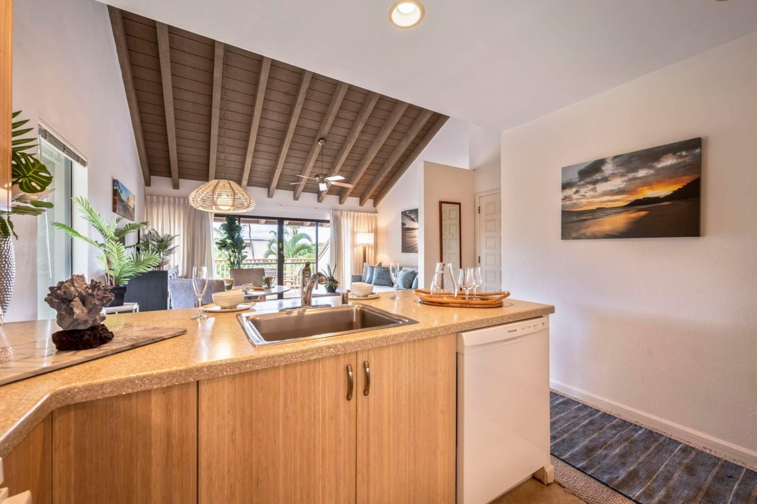 Condo in Kihei · ★4.86 · 2 bedrooms · 3 beds · 2 private baths - Image 8