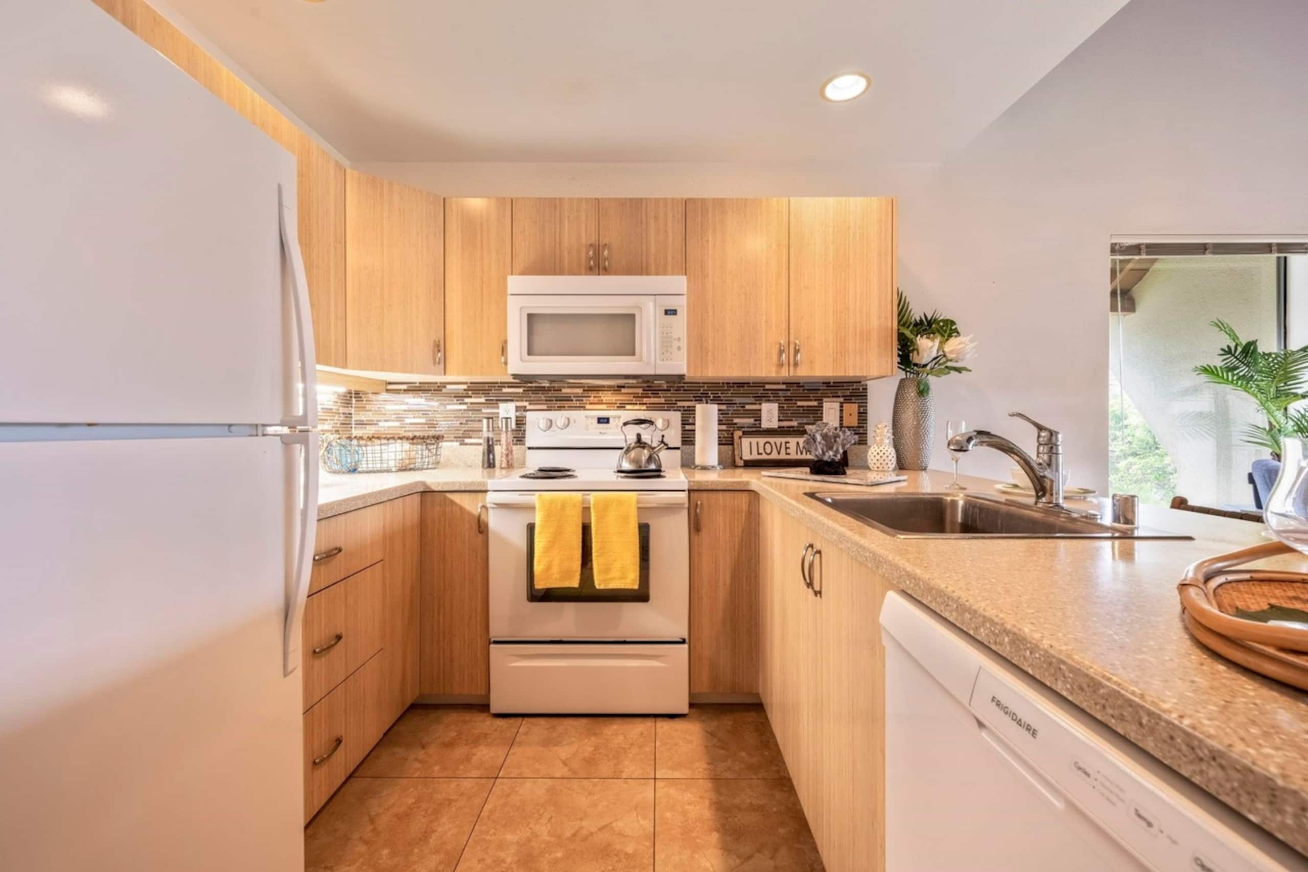 Condo in Kihei · ★4.86 · 2 bedrooms · 3 beds · 2 private baths - Image 7