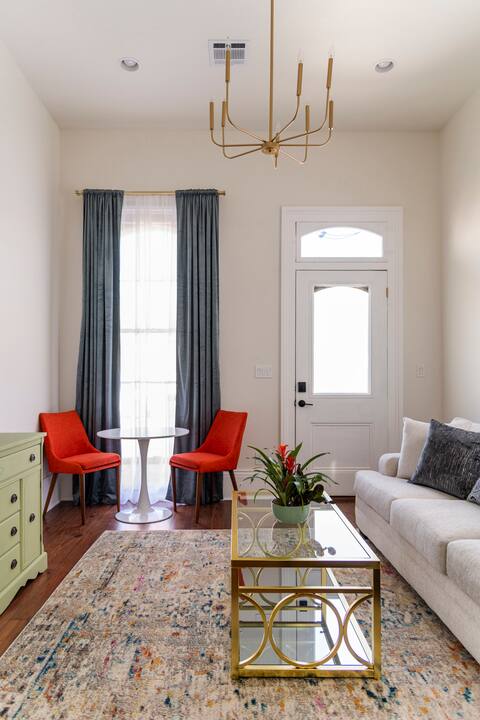 Elegant Flat in Historic Old Gretna