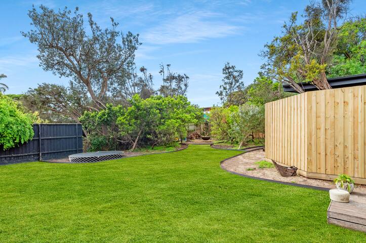 Coastal Opulence gallery image 5