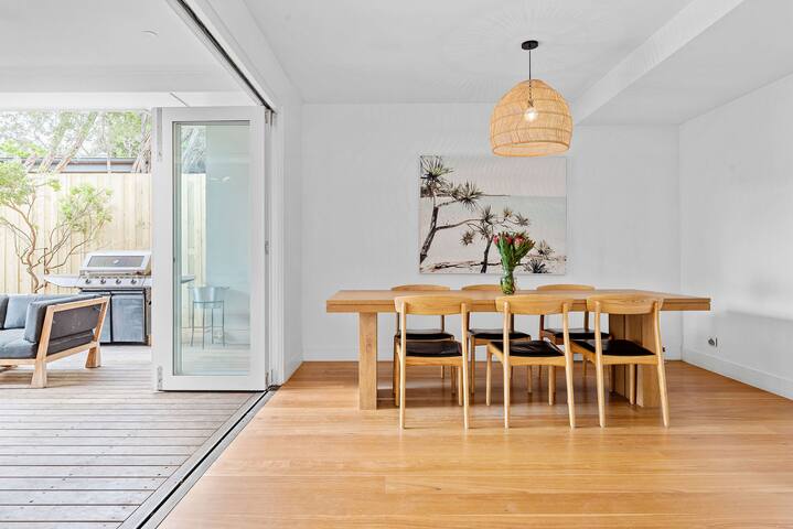 Coastal Opulence gallery image 3