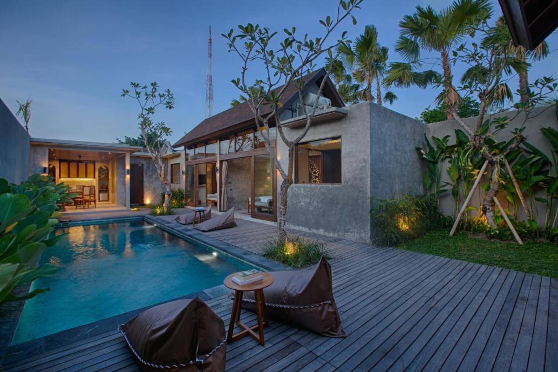 Tropical Balinese Plunge 1 Bedroom Private Villa in Nusa Dua 2