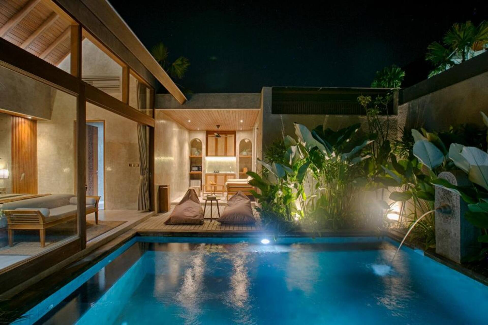 Tropical Balinese Plunge 1 Bedroom Private Villa in Nusa Dua 3