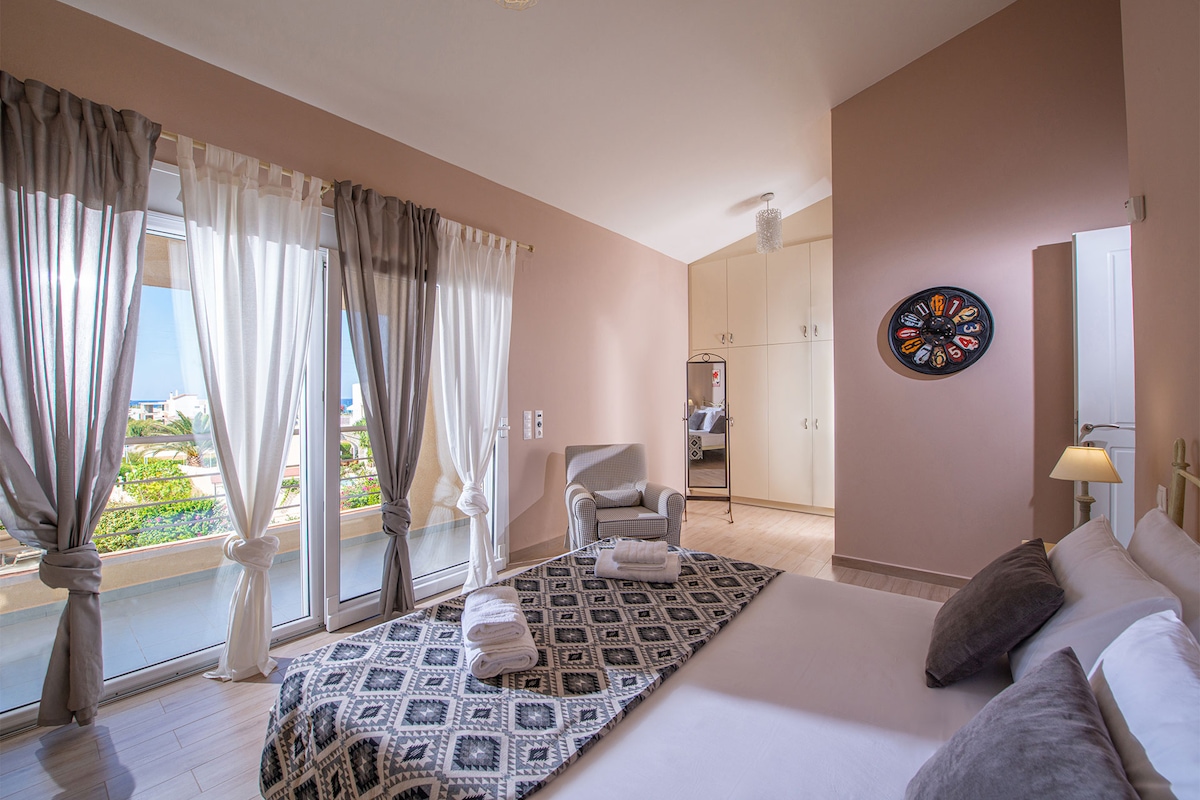 Villa Faros — view 2