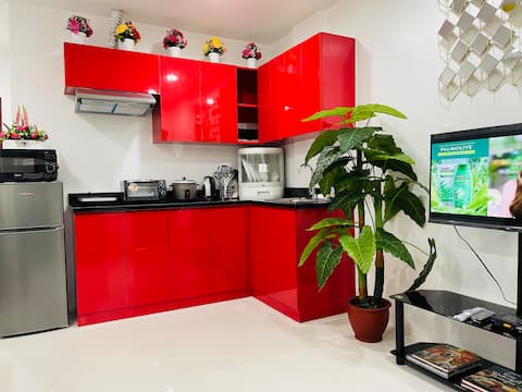 Plaza Alicia unit 3, free parking
