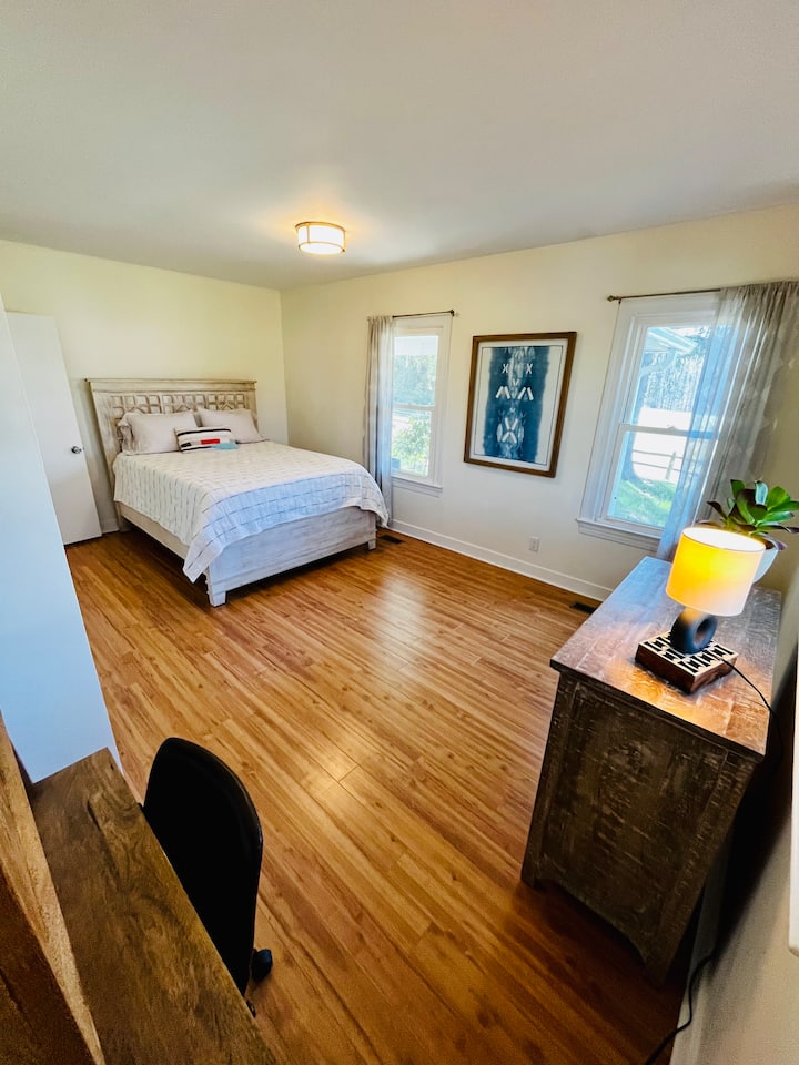 Долу - спалня #1 с двойно легло