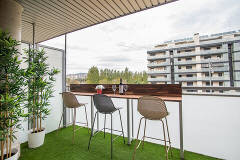 Sunny apartment with parking and balconies (FO1)