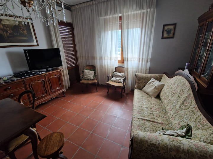 Ampia Casa Indipendente A Borgo A Mozzano - Bagni di Lucca