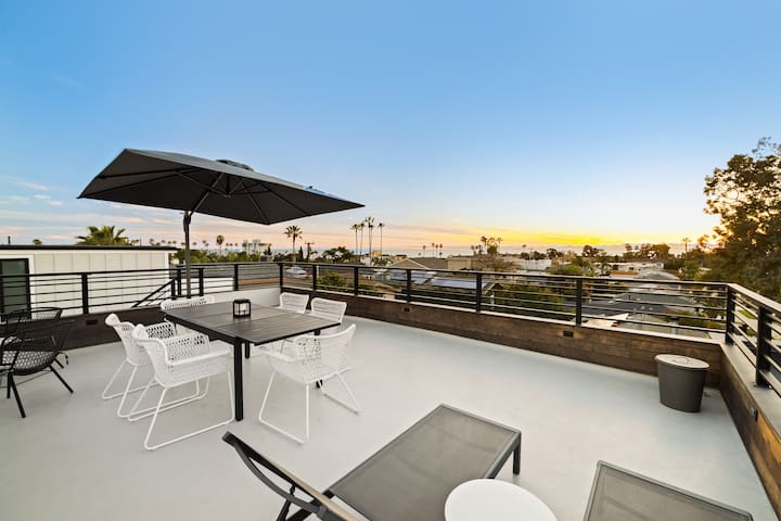 Divine Modern Beach Living – 3BD gallery image 2