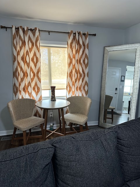 Top Airbnb: Duplex delight w/gators & coffee in Jacksonville