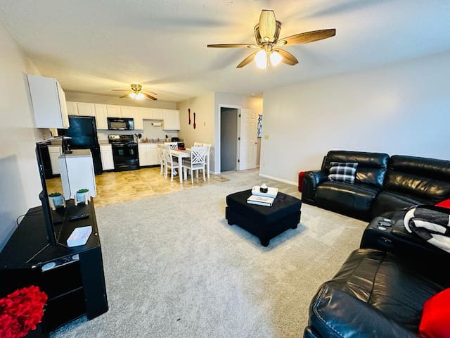 Hazel & Frehier managed Airbnb listing 3