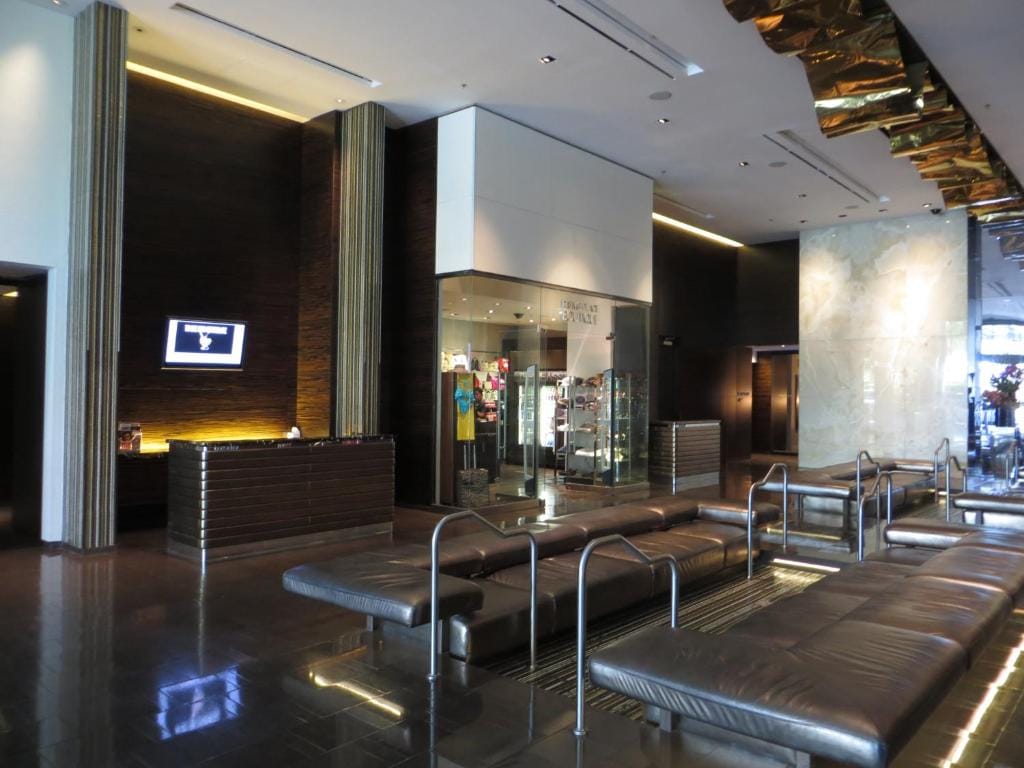 Palms Place