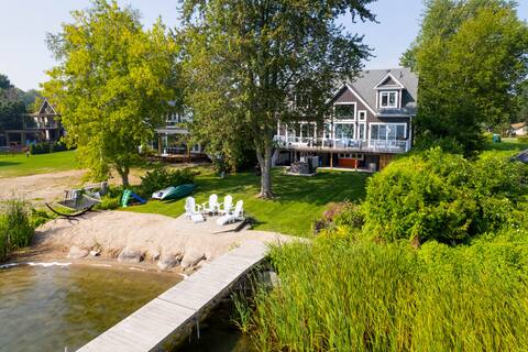 Luxurious Lake House for Family Stays