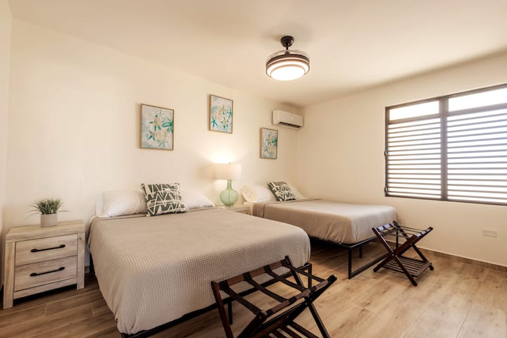 მე-2 სართული - სასტუმრო საძინებელი - 2 საწოლი 152 × 203 სმ