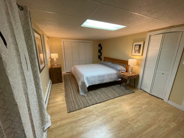 Suita "Lower Level King"