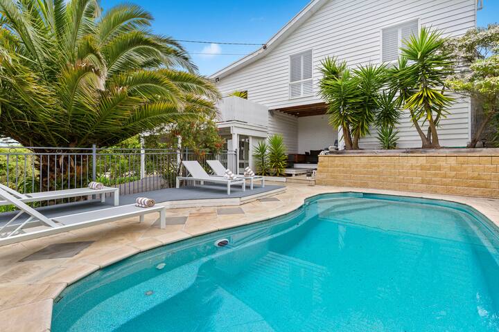 Godwin Goodness – Blairgowrie Beach Accommodation