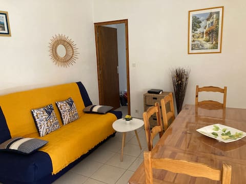 Annonce Airbnb populaire: Ste Lucie de Porto-Vecchio, ground floor villa rated 3* à Conca