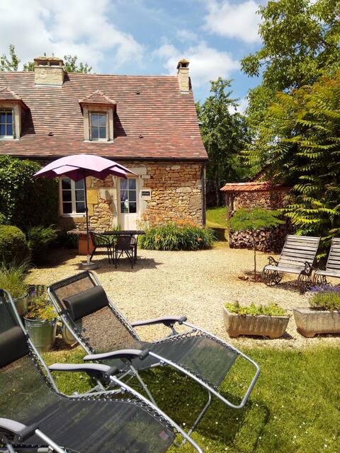 Lou Fournial 1 bedroom holidayhouse near Sarlat