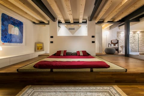 Top performing Airbnb: Angels' Loft in Venice