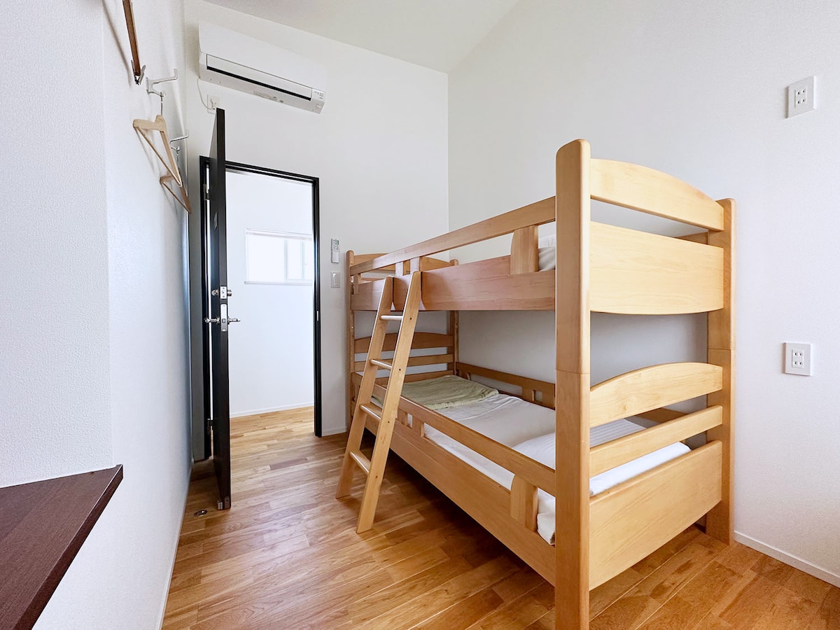 40号室：二段ベッドルーム