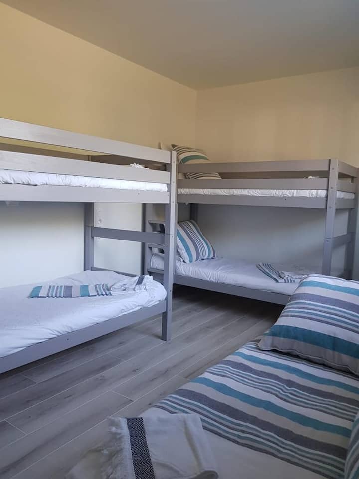 Schlafzimmer 2