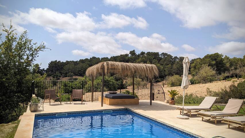 Idyllic finca with seaview, sauna, aircondition