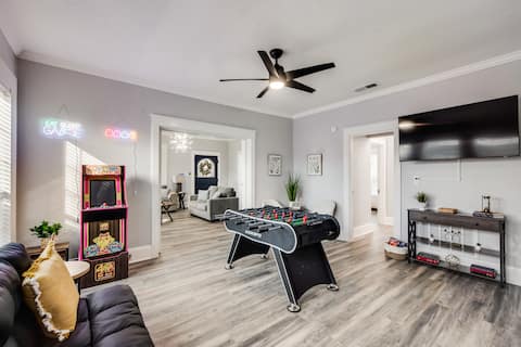 Stunning 1930s Mineral Wells Home, Near Downtown!