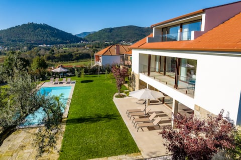 Lima View Villa - House with pool and garden