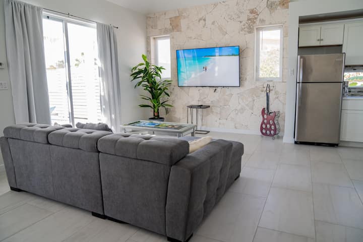 T'pii Villa: Brand New Villa In Turtle Creek - Turks and Caicos Islands