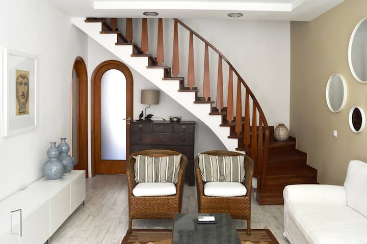 Lisbon Surf + Beach Villa - Costa da Caparica