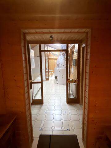 House in Vienna at lake “Alte Donau” gallery image 2