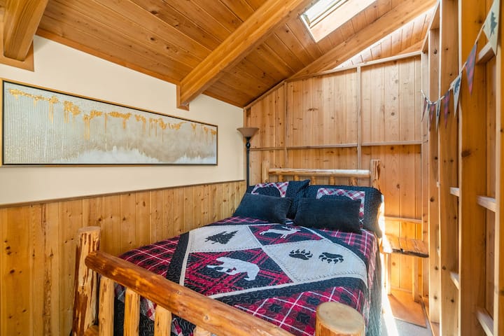 Спалня 5, двойно легло на горния етаж