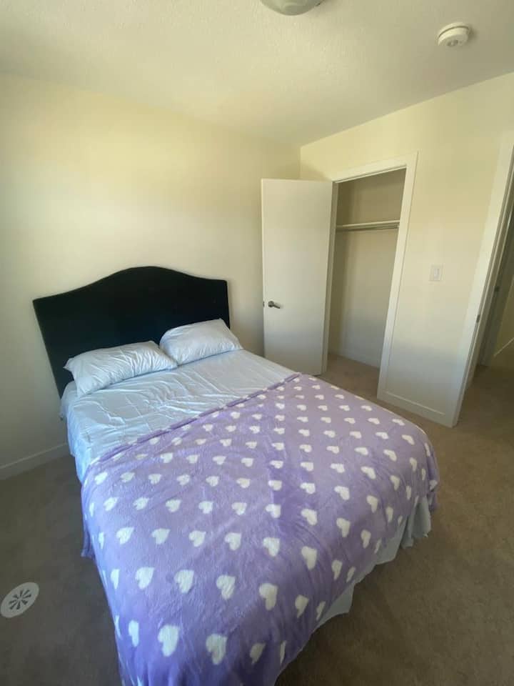 Top 10 PetFriendly Airbnbs In Oshawa, Canada Updated 2024 Trip101