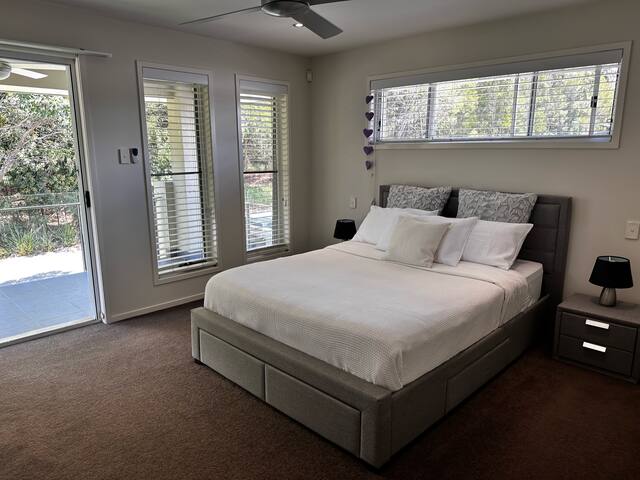 Summer’s Retreat gallery image 5